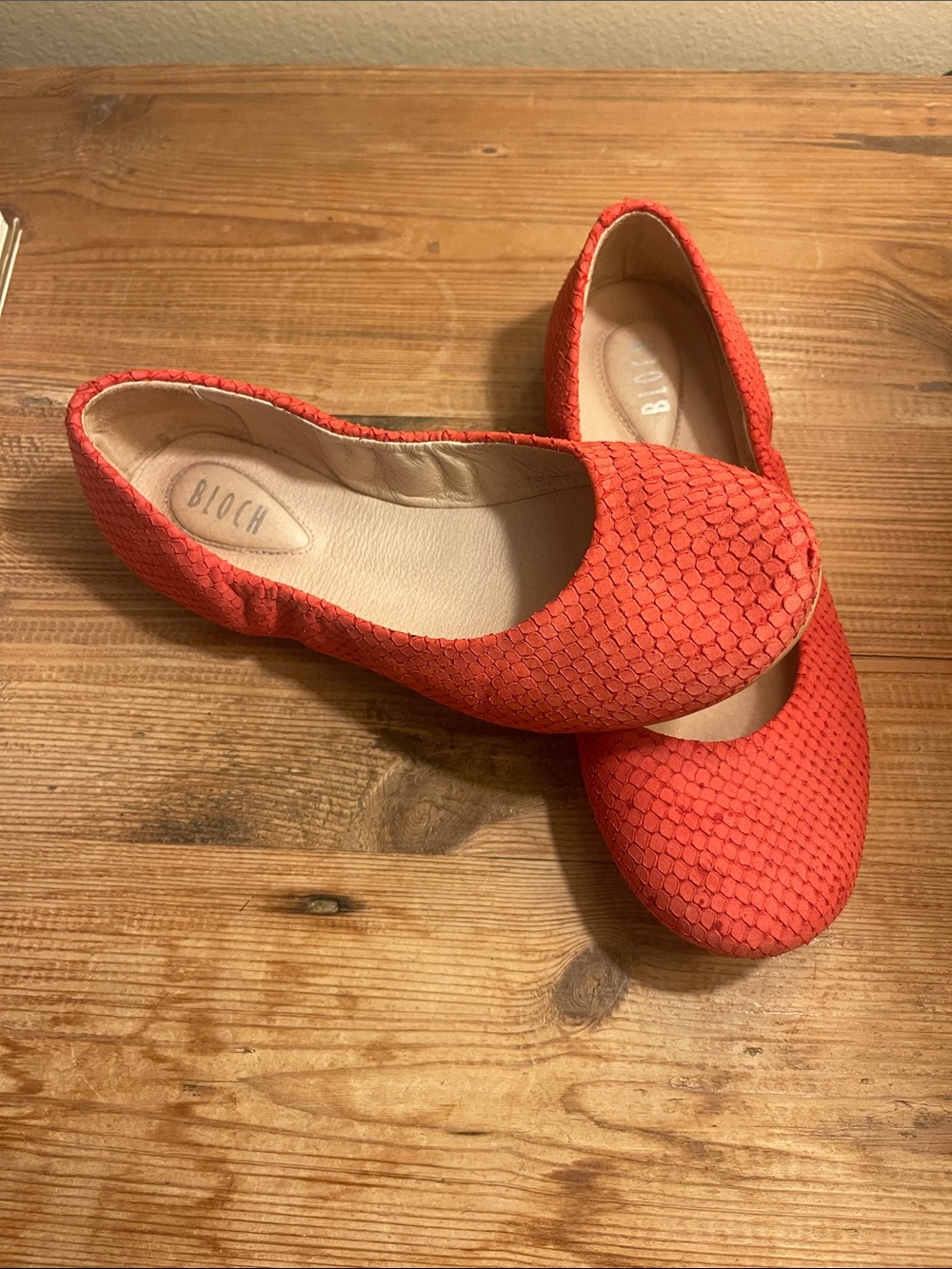 Bloch Girls Size Euro 33 - US 3 Coral-Orange Woven Ballet Flats for Kids